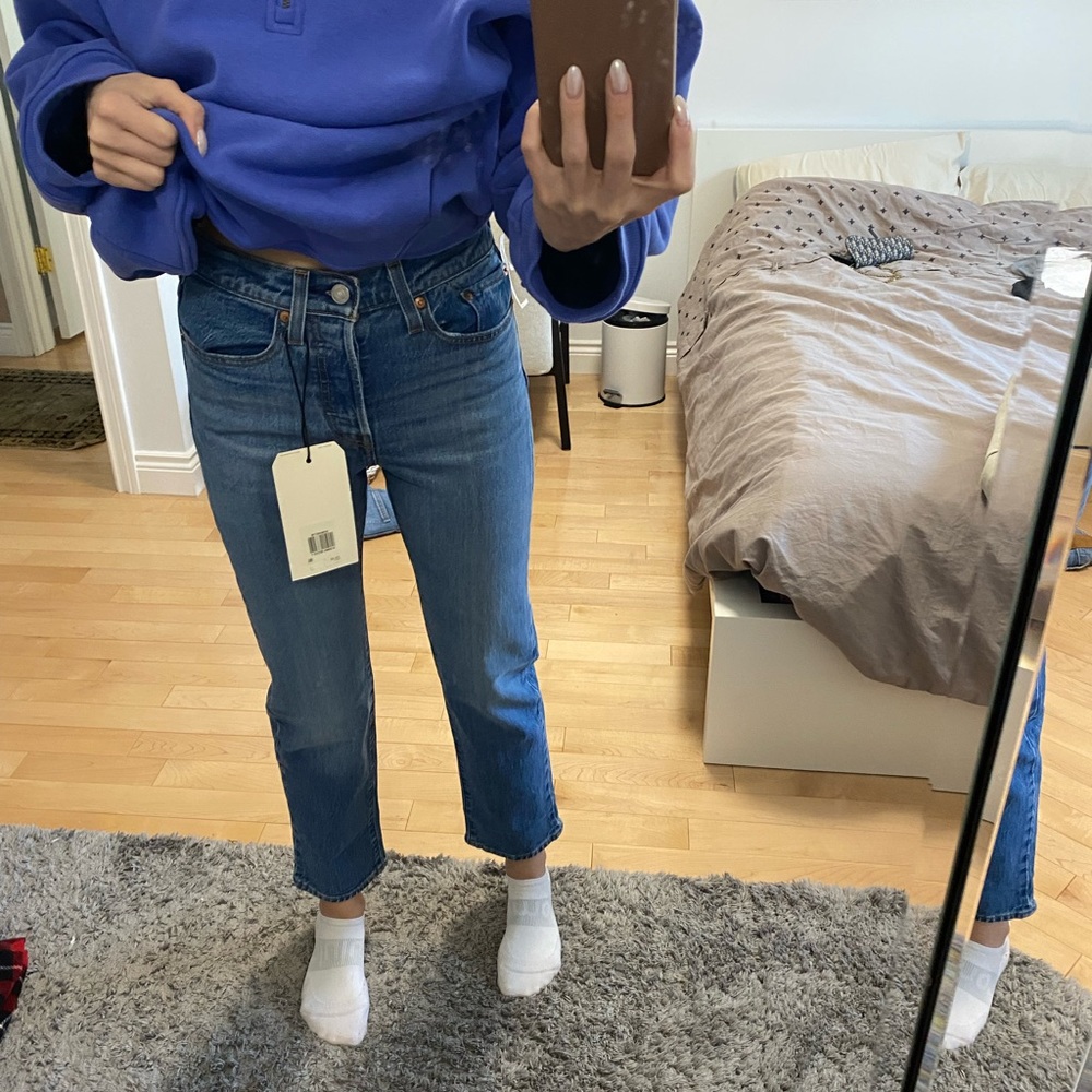 NWT Levi’s wedgie straight jean